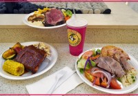 肉食さんいらっしゃい！「ラハイナ・チキン・カンパニー」でガッツリ肉系プレラを堪能