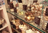 これであなたの家のハワイ度アップ！ワンランク上の雑貨探しのススメ