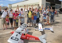 大空を舞台にした壮大なエアショー！日本の技術の粋を集めた飛行機が話題に！