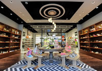 ファッショニスタも注目！ワイキキ「アカクラハウス」でパーティー＆フラッシュセール