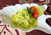 簡単＆ヘルシーな「グリーンスムージー」と「ズッキーニパスタ」