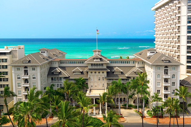 モアナサーフライダーの「ビーチハウス・アット・ザ・モアナ」で絶品ステーキを堪能