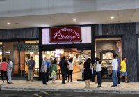 約50店舗のフードブースが集結した「ジャパンビレッジウォーク」がアラモアナセンターにオープン！