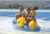 泳ぐだけじゃ物足りない！マリンアクティビティでハワイの海を遊びつくそう！