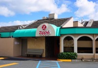 ロコご用達レストラン「ジッピーズ」に期間限定のシーズナルメニューが登場