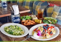 ハワイ産オーガニック食材を斬新に織り交ぜた「グーフィー・カフェ＆ダイン」