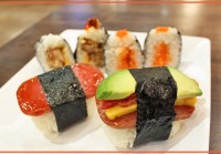 お米と手作りにこだわったハワイのおむすび専門店「いやす夢」