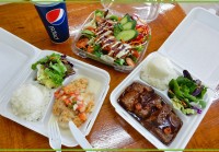 リピーター続出！何度でも通いたくなるグルメプレートランチ屋さん「カハイ・ストリート・キッチン」