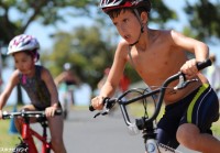 初心者もジュニアもマイペースで楽しめる「ホノルルトライアスロン」